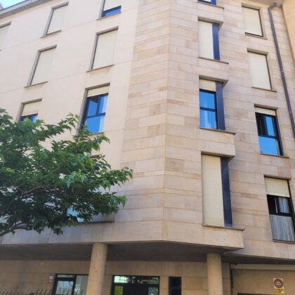 APARTAMENTO EN PLAZA REY SABIO.