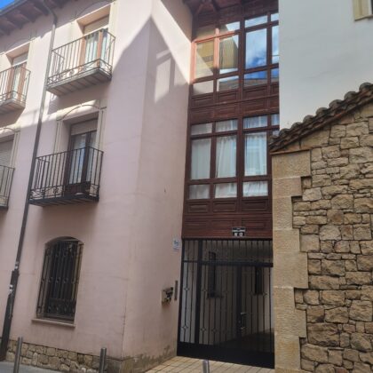 PISO EN CALLE CABALLEROS